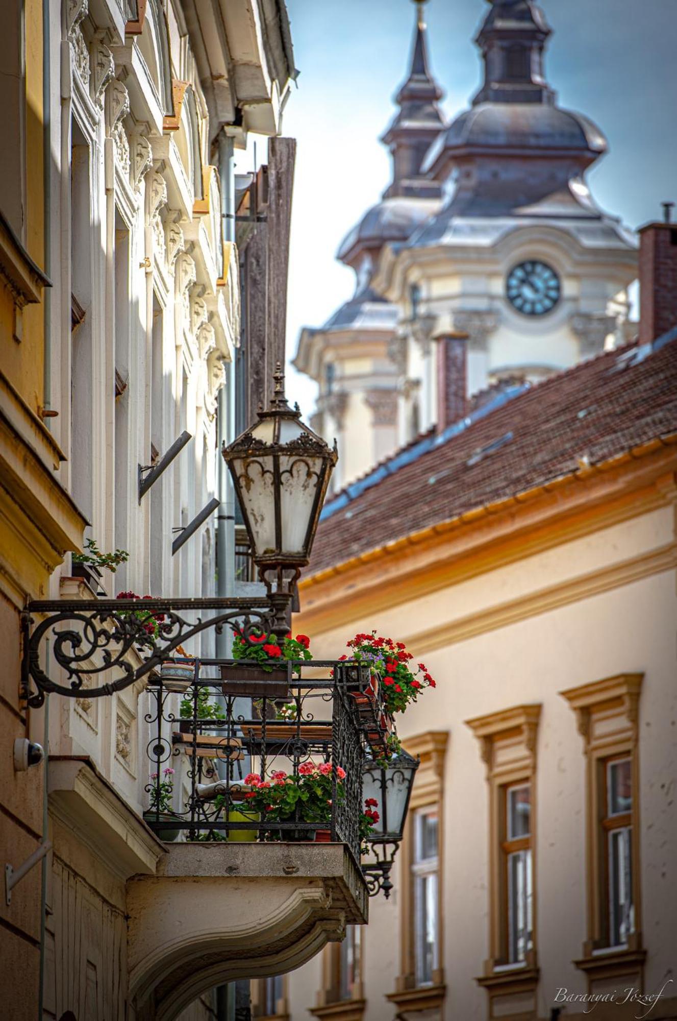 Eger Tower View Apartment Exterior foto